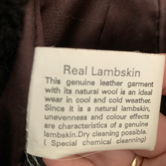 Elegant and Warm Genuine Fur & Lambskin Coat – Size M (Fits S) - Picture 7 of 13